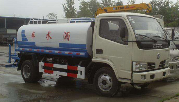 湖北程力國五東風福瑞卡灑水車今天出廠!價格便宜!
